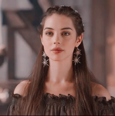 Adeline Kane Reign, Adeline Kane, Dark Royalty, Cora Hale, Tvd Dr, Jungkook Photoshoot, Mary Stuart, Beauty Routine Tips, Adelaide Kane