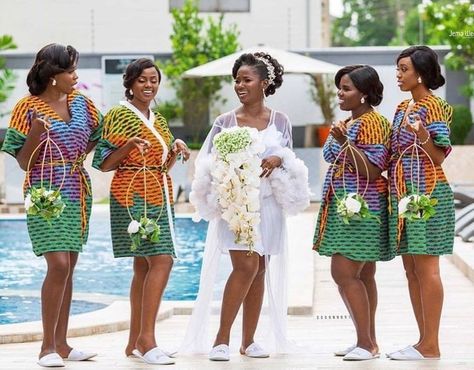 Kente Gown, Aso Ebi Lace Styles, African Bridesmaid Dresses, African Wedding Attire, Beautiful Bridal Dresses, African Fabric Dress, Bridal Shower Photos, African Fashion Skirts, Bridal Shower Outfit