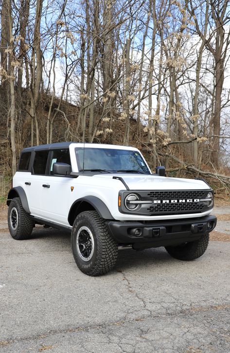 Unmatched toughness meets timeless style the Ford Bronco, a testament to rugged elegance! ⛰️ 🔥 Check out this 2023 Ford Bronco Badlands (#FE34862) #HealeyBrothers #HudsonValley #HVNY #Ford #Bronco #ClassicWithAttitude White Ford Bronco Aesthetic, Bronco Ford Interior, White Bronco Sport, Bronco Ford 2023, Bronco Wallpaper Iphone, Does Bronco, Cactus Grey Ford Bronco, Aesthetic Bronco, Bronco Ford Aesthetic