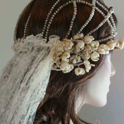 Depop Jewelry, Edwardian Hair, Speakeasy Wedding, Bridal Embroidery, Historical Recipes, Edwardian Hairstyles, Alicent Hightower, Beautiful Veil, Iconic Weddings