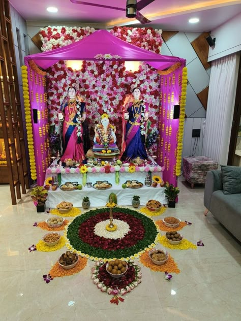 Gauri Ganpati Decoration Rangoli, Mahalaxmi Decoration Ideas At Home, Gauri Ganpati Decoration Ideas, Mahalaxmi Decoration, Bappa Decoration, Gauri Ganpati, Gauri Decoration, Ganesh Decoration, Ganpati Decor