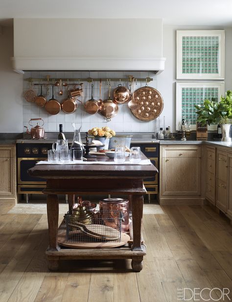 The kitchen at Emma Jane Pilkington's Connecticut home features a Diva de Provence range and antique wood floors from Baba. The circa-1700 Swedish table serves as the central island. - ELLEDecor.com Cerused Wood, Interior Minimalista, All White Kitchen, Classic Kitchen, Oak Kitchen, Kitchen Trends, French Country House, Unique Kitchen, Kitchen Tips