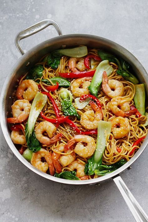 Shrimp Lo Mein (Best Chinese Recipe) - Rasa Malaysia Shrimp Lo Mein Recipe, Shrimp Lo Mein, Lo Mein Noodles, Lo Mein Recipes, Chinese Vegetables, Lo Mein, Chinese Dishes, Family Meal, Asian Cooking