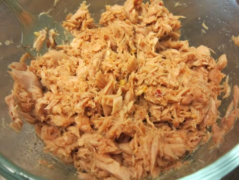 Thai Chili Tuna Seasoning Mix- make your own flavored tuna with plain tuna- much cheaper than those little cans! Tuna Seasoning, Crockpot Salsa Chicken, Crockpot Salsa, Salsa Chicken Crockpot, Tuna Fish Recipes, Soup Thai, Tacos Chicken, Enchiladas Chicken, Chicken Tostadas