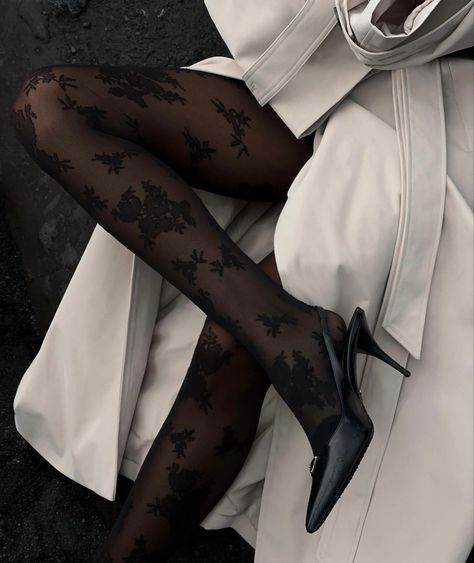 Capricorn Woman, Lace Tights, Corporate Outfits, Gossip Girl, Hosiery, Fashion Inspo Outfits, Black Lace, Winter Outfits, Fashion Shoes