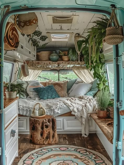 53 Boho Design Ideas for Perfect Camper Renovation – TastyInteriors Aesthetic Rv Interior, Camper Van Renovation, Boho Van Life, Witchy Rv, Tiny Camper Interior, Renovated Camper, Hippie Camper, Vintage Camper Interior, Camper Interior Design