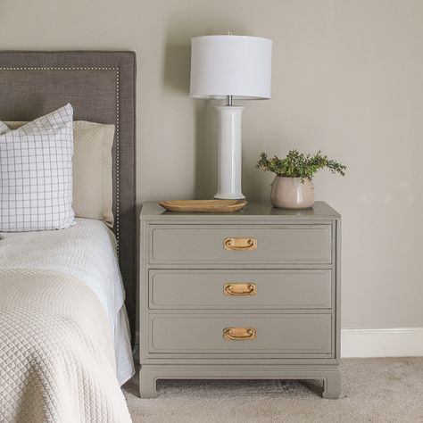 Bedroom Nightstand Makeover, Painted Pine Nightstands, Colored Bedside Tables, Bedroom Furniture Flipping Ideas, Night Stand Paint Ideas, Nightstand Paint Colors, Restored Night Stand, Diy Nightstand Painting Ideas, Furniture Makeover Nightstands