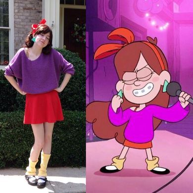 Mabel Outfits, Mabel Cosplay, Gravity Falls Cosplay, Funny Vine, Easy Cosplay, Fitness Shirts, Cosplay Cosplay, Cartoon Cosplay, Snk Cosplay