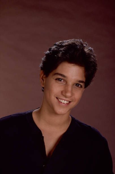 4,248 Ralph Macchio Photos & High Res Pictures - Getty Images Ralph Macchio Photoshoot, Ralph Macchio Drawing, Ralf Macchio, Ralph Macchio Wallpaper, Ralph Macchio 80s, 80s Men Hairstyles, Karate Kid Actor, Ralph Macchio The Outsiders, Johnny Cade