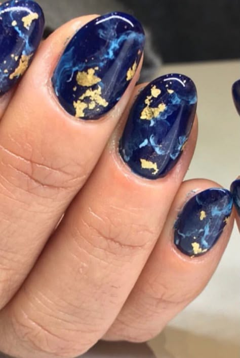 Navy Foil Nails, Navy Blue Abstract Nails, Navy Blue And Gold Marble Nails, Middle Eastern Nail Designs, Blue And Gold Flake Nails, Lapis Lazuli Nails, Lapis Nails, Navy Marble Nails, Nails On Pale Skin