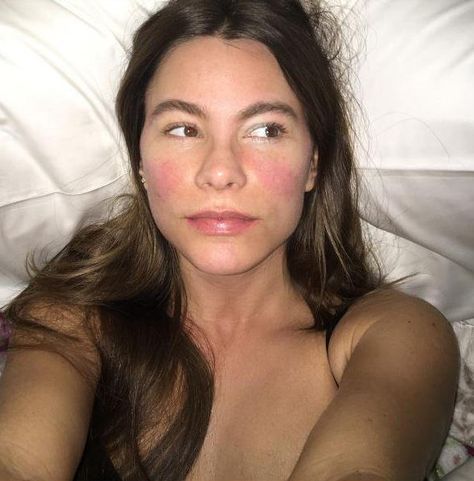 Sofia Vergara No Makeup, Bedtime Selfie, Sofia Vargara, Actresses Without Makeup, Motivation For Self, Makeup Photoshop, Shaken Baby Syndrome, Latino Love, Ego Boost