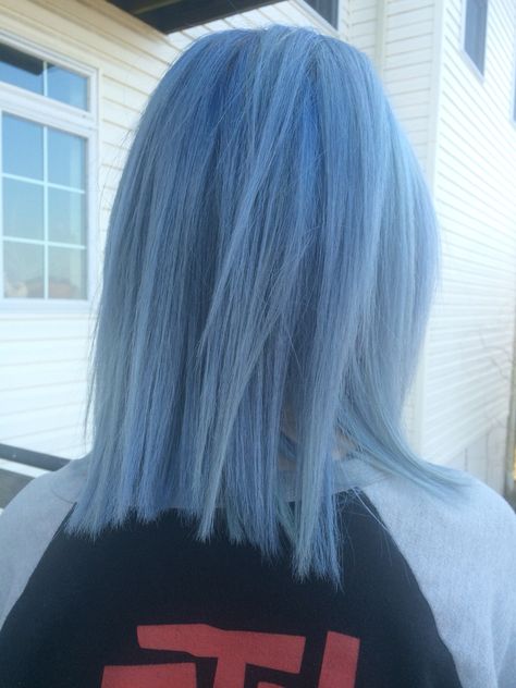 Pale Blue Hair Color, Pastel Blue Hair Aesthetic, Short Pastel Blue Hair, Frosty Blue Hair, Pastel Blue And Pink Hair, Ice Blue Hair Color, Light Blue Hair Aesthetic, Cotton Candy Blue Hair, Baby Blue Hair Color