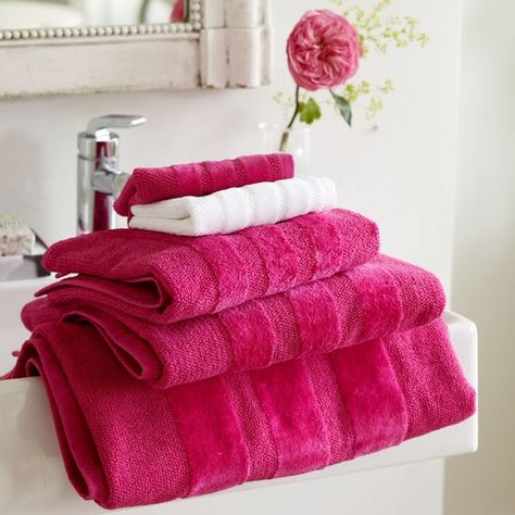 A blog about Interior Design with focus on French style and other Old World aesthetics. Egyptian Cotton Towels, Pink Cottage, Beautiful Cottages, Raspberry Color, Cotton Texture, Pink Houses, Luxury Towels, Rose Cottage, Bath Sheets