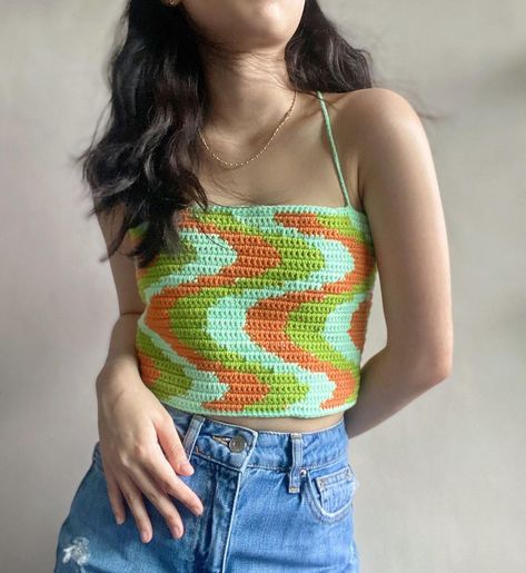 Groovy Crochet Patterns, Tube Top Pattern, Groovy Crochet, Crochet Knitwear, Wavy Crochet, Crochet Ideas, Top Pattern, Crochet Clothes, Tube Top