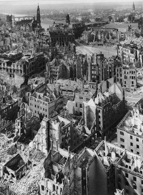 Slaughterhouse Five, Germany Ww2, British Aircraft, Red Army, European History, Historical Events, Dresden, Paris Skyline, The City