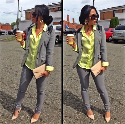 Matching grey blazer & jacket paired with a lime green blouse. Love! Look Office, Business Chic, Professional Wear, Professional Attire, Office Attire, Professional Fashion, Dress For Success, Grey Pants, Work Wardrobe