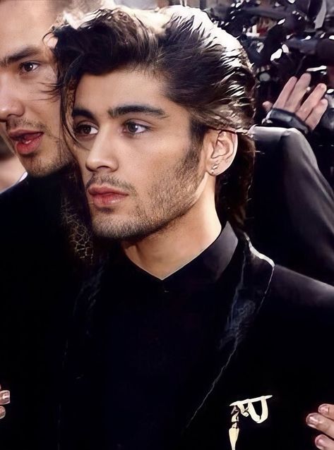 Zayn Hairstyle, Zayn Pics, Hairstyles Zayn, One Direction Party, Zayn Malik Hairstyle, Zayn Malik Style, Zayn Malik Photos, Cartoons Dp, Zayn Malik Pics