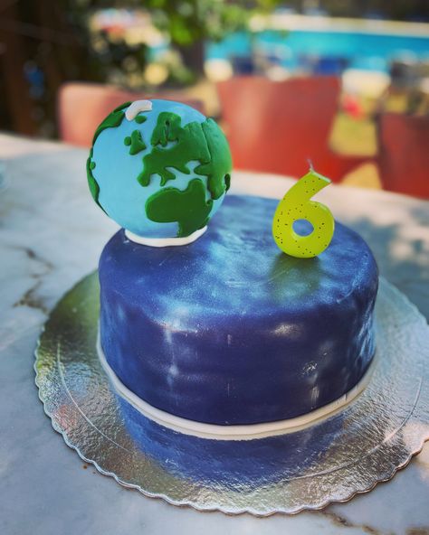 Earth Birthday Cake, Christian Cakes, Earth Cake, Planet Cake, Fondant Cakes Birthday, Cake 5, Pinata Cake, 4th Birthday, Planet Earth