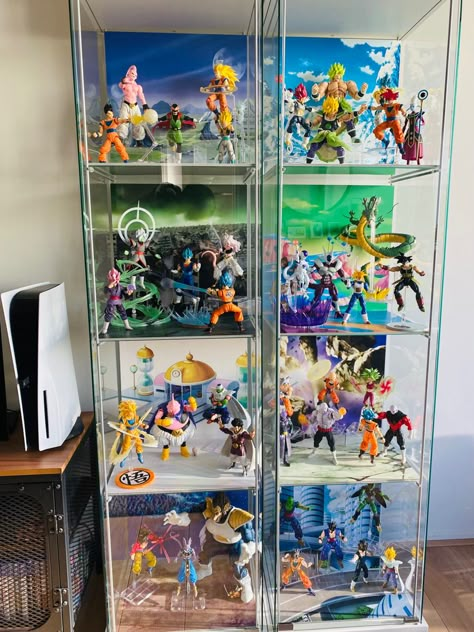 Nerd Display Shelves, Display For Collectibles, Dragon Ball Z Figures, Action Figures Display Ideas, Pokemon Figures Display, Anime Display Ideas, Manga Display Ideas, Anime Figure Display Ideas, Action Figure Display Ideas