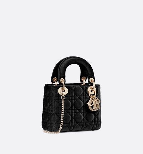 Lady Dior Bag Black, Tas Louis Vuitton, Mini Lady Dior, قلادات متدلية, Sacs Tote Bags, Lady Dior Handbag, Luxury Bags Collection, Dream Bag, Bag Women Fashion