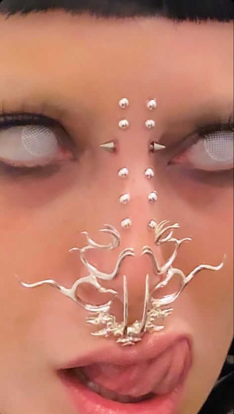 Crazy Nose Piercing, Goth Piercings, Crazy Piercings, Face Piercings, Body Mods, Nose Piercing, Art Clothes, Piercing Jewelry, Tattoos And Piercings