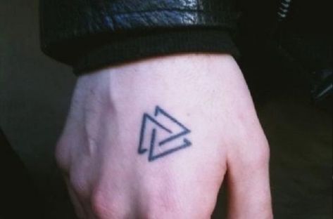 The Meaning of a Double Triangle Tattoo - Viking Valknut Double Triangle Tattoo, Triangle Meaning, Cool Simple Tattoos, Triangle Tattoo Meaning, Small Symbol Tattoos, Tatuagem Masculina Pequena, Simple Tattoos For Guys, Double Triangle, Red Tattoo