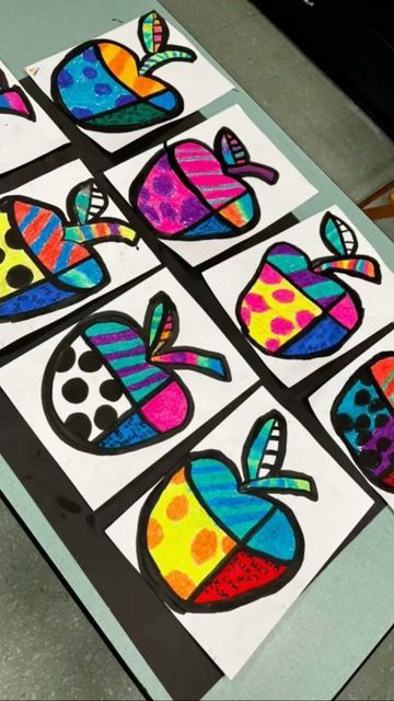 romero britto apples 1st Grade Art Projects, Apple Art Projects, Coop Art, Senior Infants, Intermediate Art, Square 1 Art, Grade 1 Art, Britto Art, Holiday Art Projects