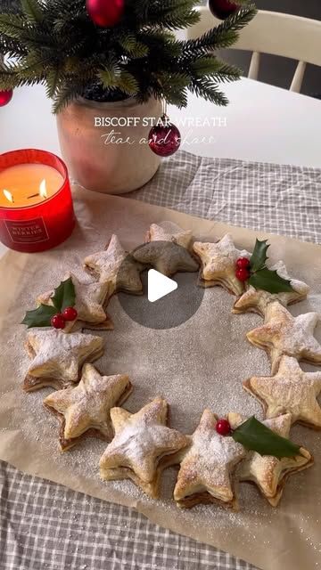 Laura Hall on Instagram: "Biscoff wreath tear and share😍🎄

So easy to make🥰

- 2 sheets of ready rolled puff pastry
- Add your filling (Biscoff or Nutella is amazing!)
- Cut your stars out and arrange in a wreath shape
- Egg wash to make the pastry golden
- Bake for 15-20 mins! 

#christmasbaking #christmas #christmastime #christmasdecor #holidaybaking #xmas #christmas24 #baking #christmasbakes #easybakes #christmasvibes #christmasgram" Christmas Wreath Desserts, Christmas Wreath Dessert, Puff Pastry Wreath, Pastry Wreath, Homemade Christmas Cake, Easy Christmas Cake Recipe, Viral Food, Wreath Cookies, Banana Bread Recipe Moist