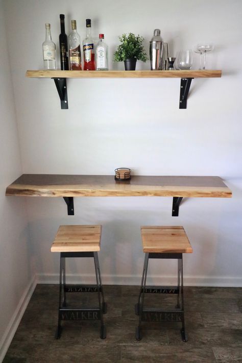 Small Bar Sitting Area In Home, Kitchen Bar Table Ideas Small Spaces, Small Kitchen Sitting Area, Bar Style Kitchen, Breakfast Counter In Kitchen, Super Small Kitchen Ideas, Bar Sitting Area In Home, Breakfast Bar Ideas, Small Kitchen Bar