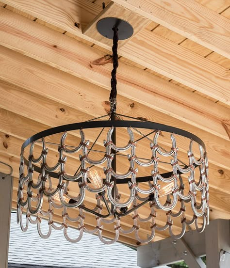 R Mended Metals horseshoe chandelier Horseshoe Chandelier, Horse Shoe Projects, Horse Shoe Ideas, Horseshoe Ideas, Metric Conversion, Horseshoe Projects, Horseshoe Decor, Horseshoe Crafts, Welding Ideas