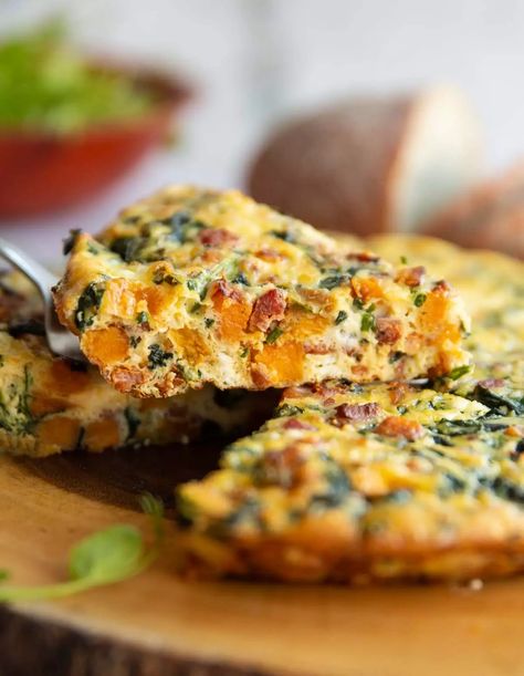 This Sweet Potato Frittata is absolutely packed full of flavour. It's quick, easy and perfect for lunch! #sweetpotato #frittata #lunch | www.dontgobaconmyheart.co.uk Potato Frittata Recipes, Sweet Potato Frittata, Bacon Frittata, Sweet Potato Bacon, Potato Frittata, Vegetable Frittata, Potato Rolls, Loaded Sweet Potato, Potato Recipes Side Dishes