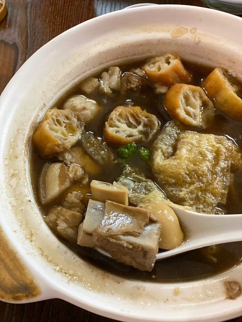 SG Food on Foot | Singapore Food Blog | Best Singapore Food | Singapore Food Reviews: Tong Sheng Bak Kut Teh (同勝肉骨茶) @ Pandan Gardens - New JB-style Bak Kut Teh In The West Sesame Oil Chicken, Pig Intestines, Food Singapore, Bak Kut Teh, Singapore Food, Food Review, Bean Curd, Pork Ribs, Food Reviews