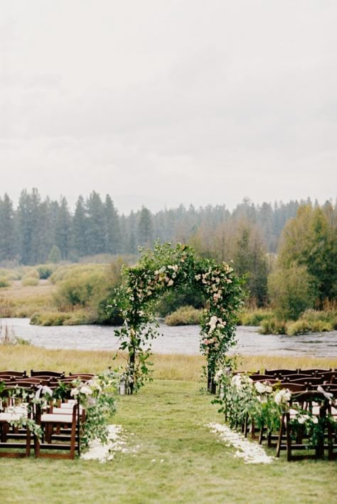 Riverside Weddings, Wedding Venues Oregon, How To Dress For A Wedding, Yosemite Wedding, Rustic Chic Wedding, Oregon Wedding, Outdoor Wedding Ceremony, Vineyard Wedding, Rings Wedding