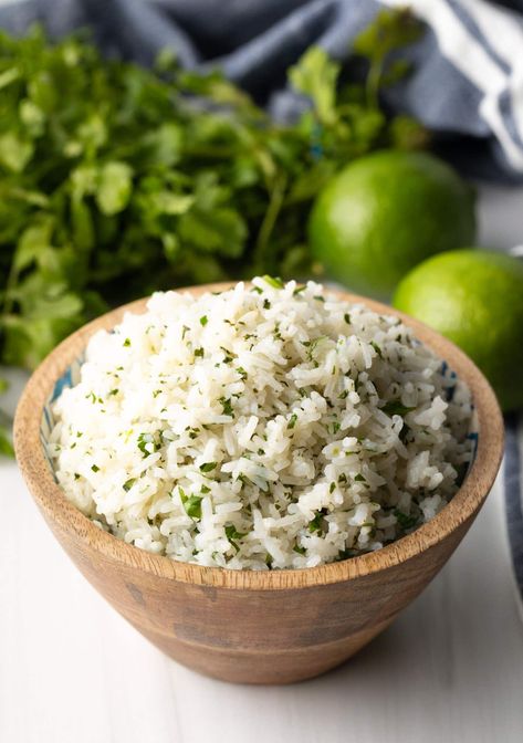 Bowl of chipotle lime rice. Chipotle Rice Recipe, Chipotle Cilantro Lime Rice, Salmon Dinners, Spanish Rice Recipe Easy, Chipotle Rice, Cilantro Lime Rice Recipe, Lime Rice Recipes, Side Dishes For Salmon, Copycat Chipotle