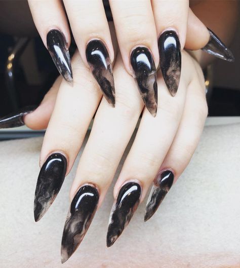 Black Smokey Nails Acrylic, Smokey Black Nails, Smokey Nails Acrylic, Black Smokey Nails, Transparent Black Nails, Smoky Nails, Smokey Nails, Black And White Nails, Witch Nails