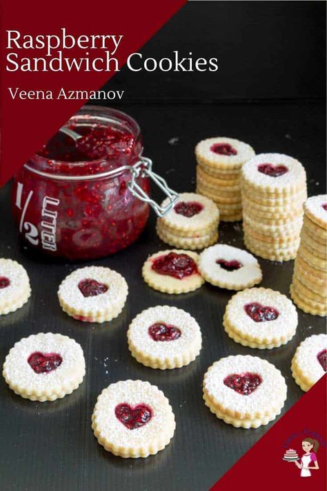 Raspberry Linzer Cookies Recipe, Sandwich Cookies Christmas, Raspberry Linzer Cookies, Christmas Sandwiches, Linzer Cookies Recipe, Homemade Raspberry Jam, Cookie Dough Filling, Jam Sandwich, Raspberry Cookies