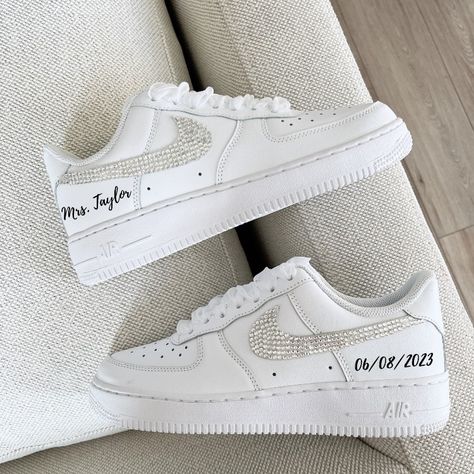 Wedding day shoes, Bride sneaker . Wedding Sneakers For Bride, Wedding Day Shoes, Bride Sneakers, Custom Nike Air Force 1, Custom Nike Air Force, Shoes Bride, Bridal Wedding Shoes, Custom Nike, Hand Painted Shoes