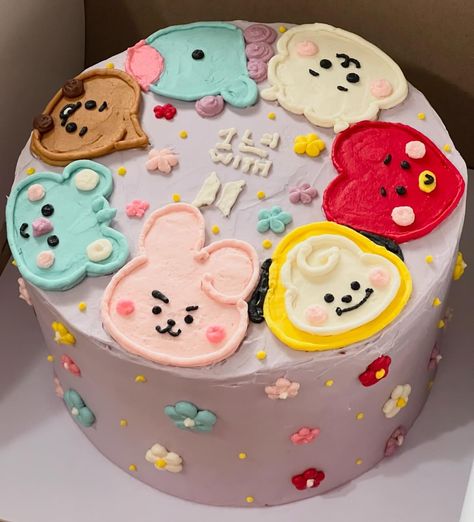 Bt21 Cake, Bts Cakes, Kpop Birthday, Bts Birthday, Bts Dogs, Bts Cake, Bts Birthdays, Cute Baking, Interesting Food Recipes