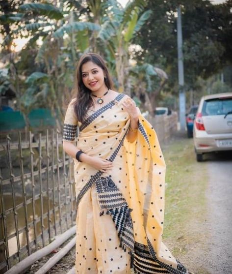 💥🥻Mix POLY Paat Mekhela Sador Assamese MEKHELA SADOR MEKLA CHADAR MIX PAT JURA MEKEHLA BY KAMDAR 🥻💥 Saree Fabric: Poly Silk Blouse: Running Blouse Blouse Fabric: Poly Silk Pattern: Woven Design Blouse Pattern: Woven Design Net Quantity (N): Single This item is NOT a Saree. It’s an Assamese Traditional Wear called Mekhela Sador. Length of Chadar: 2.75 meter Length of Mekhla: 1.75 meter , Blouse 0.75 meter. ACTUAL COLOR MAY VARY FROM IMAGE. MATERIAL- SOFT MIXPAT chador mekhela assamese mekhe... Mekhela Sador Blouse Design, Mekhela Sador, Mekhela Chador, Latest Model Blouse Designs, Silk Pattern, Design Blouse, Blouse Models, Designer Blouse Patterns, Traditional Wear