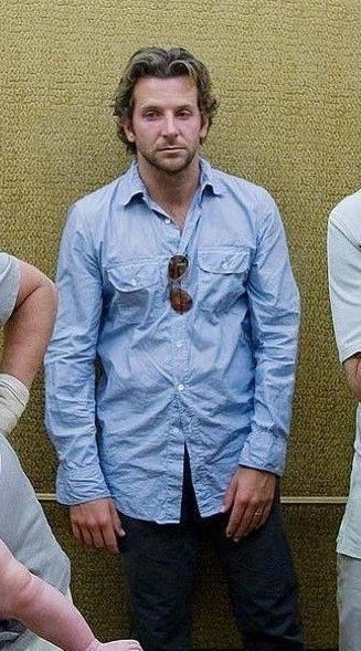 Phill The Hangover, Phil The Hangover, Phil Hangover, Bradley Cooper Hot, Bradley Cooper, Character Outfits, Summer Hairstyles, Mens Tops, Celebrities