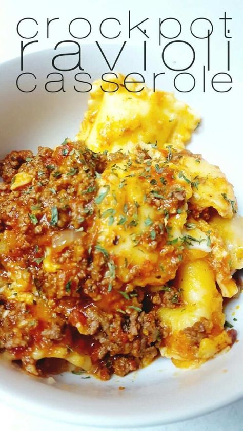 Crockpot Ravioli Casserole, Crockpot Ravioli, Ravioli Casserole, Sausage Crockpot, Lasagna Casserole, Crockpot Lasagna, Crockpot Casserole, Crockpot Dishes, Crock Pot Slow Cooker