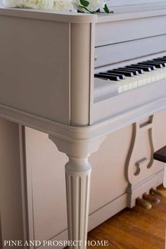 Simple Piano Makeover using Jolie Paint and Wax - Pine and Prospect Home Airbnb Moodboard, Refinish Piano, Piano Makeover, Piano Room Decor, Piano Painting, Simple Piano, Pine And Prospect, Pine And Prospect Home, Jolie Paint