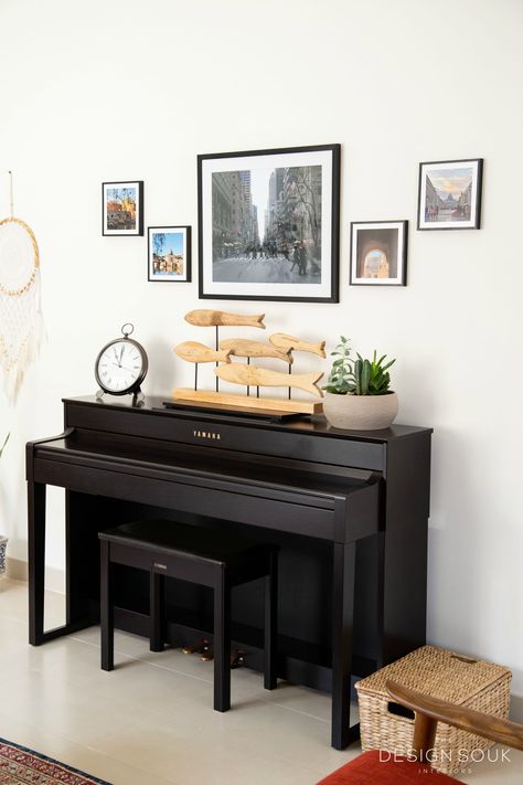 A Modern Boho Living Room & Dining Room Makeover - The Design Souk Piano In Kitchen, Piano Dining Room, Piano In Dining Room, Dining Room Piano, Minimal Cottage, Living Room Corner Decor, Piano Room Decor, Piano Decor, Kura Bed