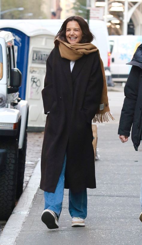 Wool Coat Outfit, Long Wool Coat, Trendy Winter, Stil Inspiration, Ținută Casual, Winter Fits, Katie Holmes, Coat Outfits, Mode Inspo