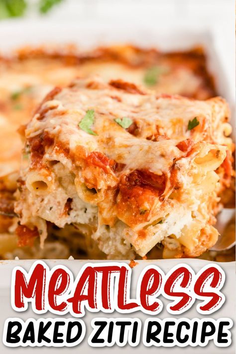 This Easy Baked Ziti Without Meat is a classic pasta dish that'll have your family begging for seconds! It’s the perfect easy dinner recipe for Meatless Monday…and tastes amazing every other day of the week too! Baked Ziti Without Meat, Meatless Baked Ziti, Turkey Italian Sausage, Pasta Bake Easy, Easy Baked Ziti, Baked Ziti Recipe, Homemade Lasagna, Baked Ziti, Perfect Pasta