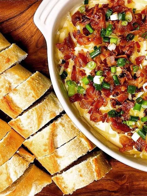 creamy smoked gouda dip with bacon easy instant pot recipe hero image close up with crostini Gouda Cheese Dip Recipes, Hot Smoked Gouda Dip, Bacon Gouda Dip, Smoked Gouda Dip, Cajun Snack Mix Recipe, Smoked Gouda Recipes, Gouda Dip, Warm Dips, Gouda Recipe