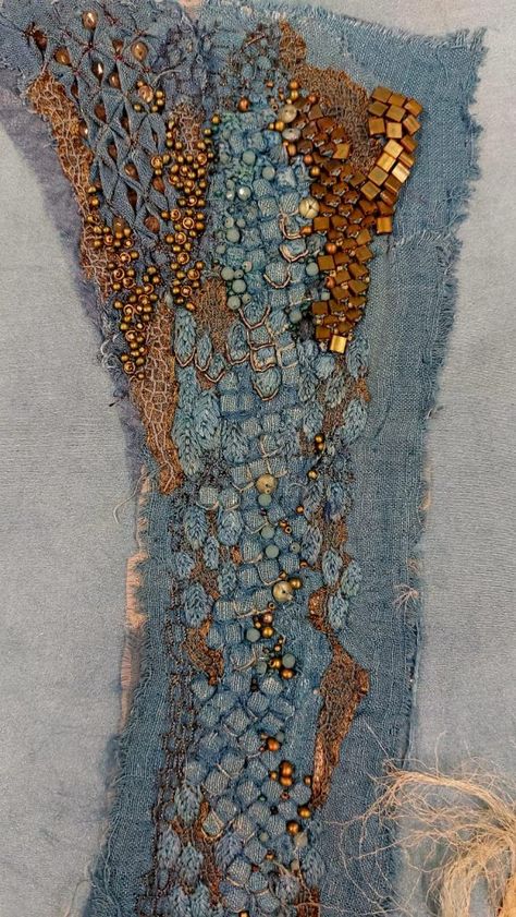 Michele Carragher - Game of Thrones embroidery - Daenerys Blue Dress, Game Of Thrones Embroidery, Textures Fashion, Textile Art Embroidery, Creative Textiles, Textiles Techniques, Couture Embroidery, Fibres Textiles, Textile Fiber Art