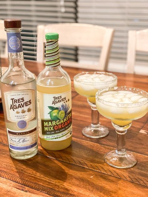 três agaves margarita mix Tres Agaves Margarita Recipe, Marg Recipe, Agave Margarita, Cinco De Mayo Recipes, Spanish Rice Recipe, Beef Fajitas, Margarita Mix, Spanish Rice, Taco Stuffed Shells