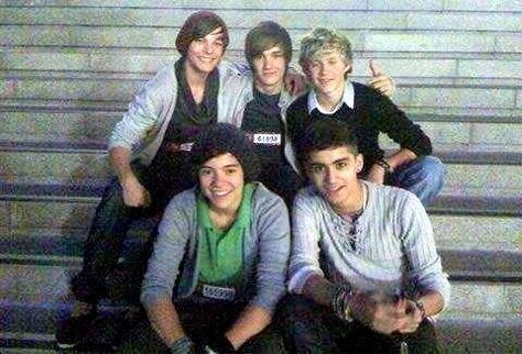 Their first picture together as a band 23.07.2010 The Boys, One Direction, Stairs, On Twitter, Twitter