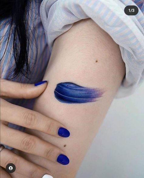 Paint Brush Tattoo, Paintbrush Tattoo, Paint Smear, Best Small Tattoos, Wand Tattoo, Brush Tattoo, Tattoo Mini, Minimalistic Tattoo, Flash Tattoo Designs